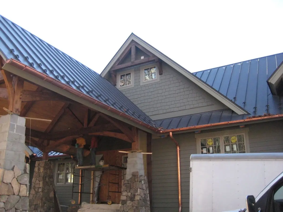 Craftsman Roofing team delivering quality roofing work in Novi